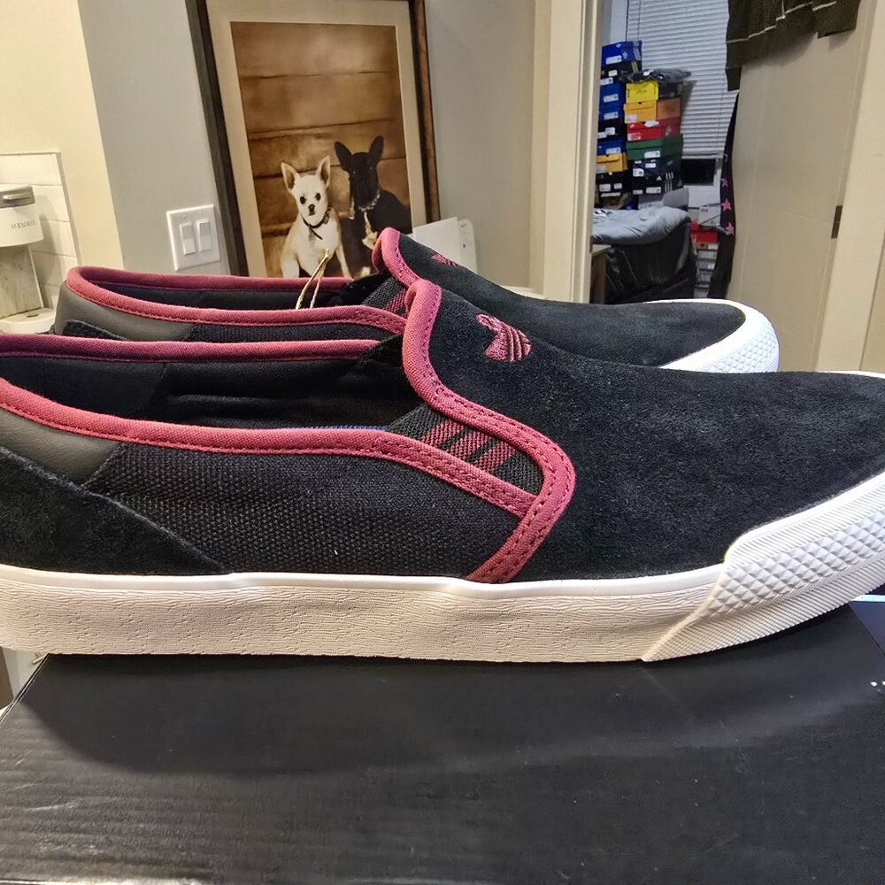 Adidas Shmoofoil Skateboarding Shoes - Core Black / Shadow Red JQ1044 Mens 12